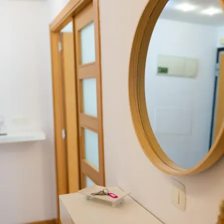 Appartement Medinaceli Airco, Wifi And Free Parking