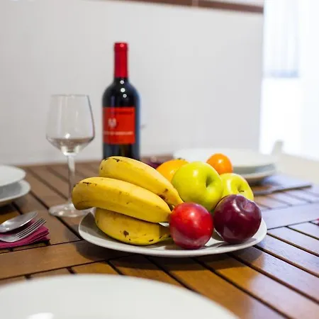 Appartement Medinaceli Airco, Wifi And Free Parking Valence
